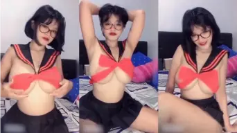 Daun Masih Muda Cantik Nakal Toge Goyang Ebot Video by PornHub
