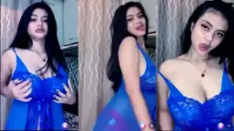Joice Lingerie Biru Goyang Hot Video by KingBokep